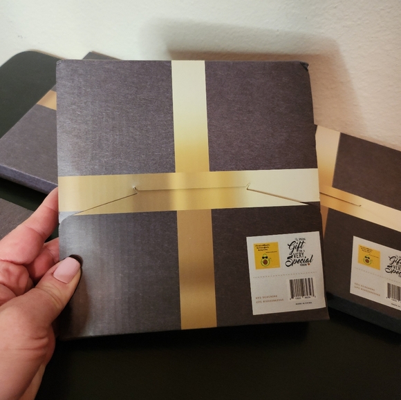 Avacado Lovers Decorative Pic w/Gift Box - Picture 8 of 12